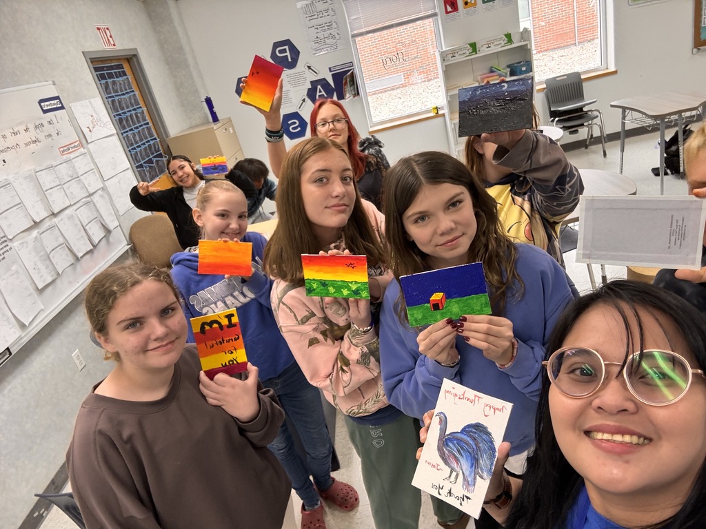 Thanksgiving painting in Jh adv. class