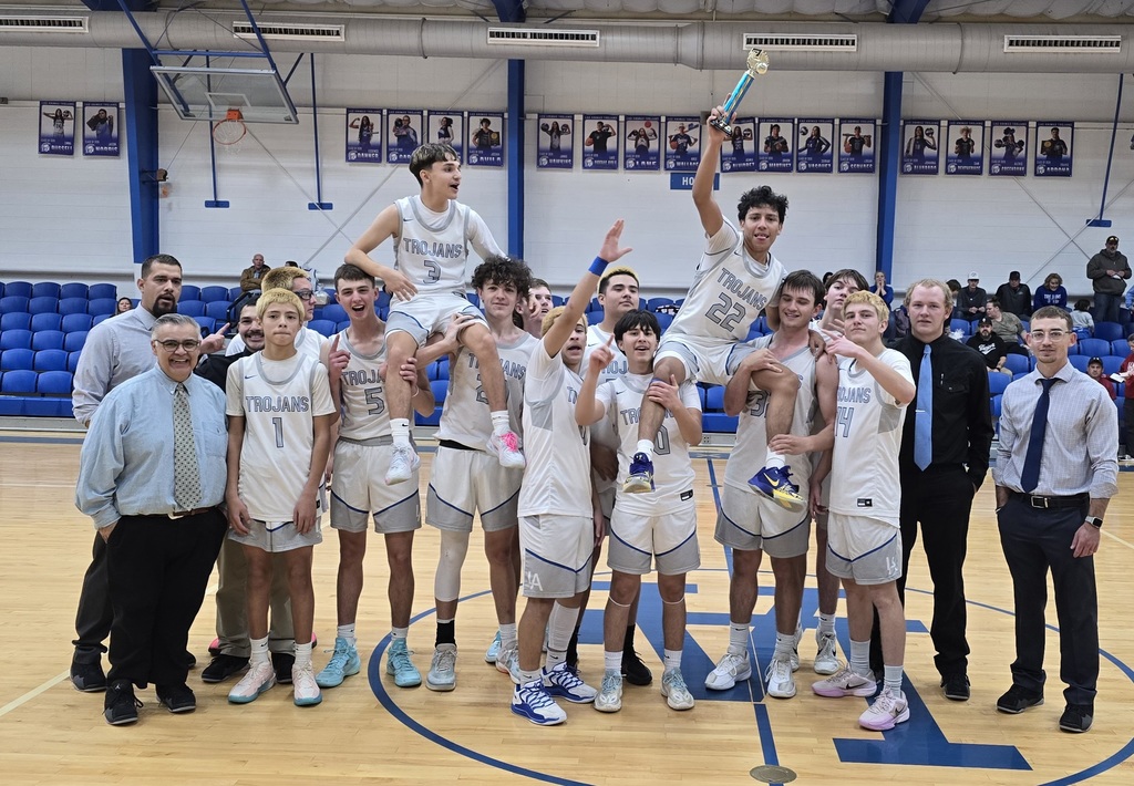 Breaking blue tourney pics 