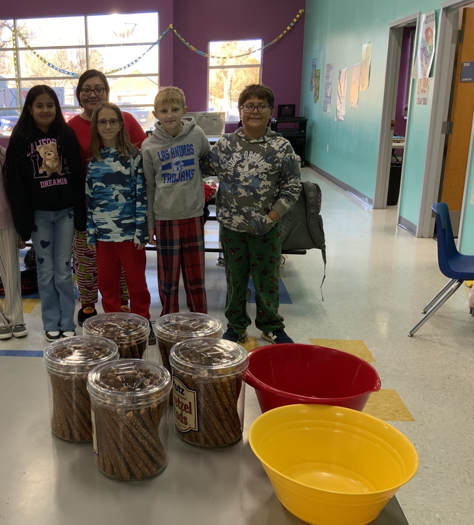 5th. 6th grade pics of their give back activities 