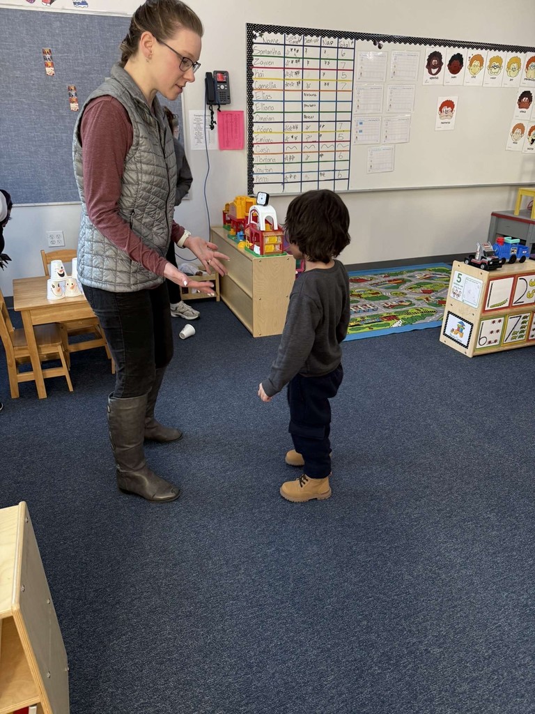 BOCES doing activites in the PreK classroom