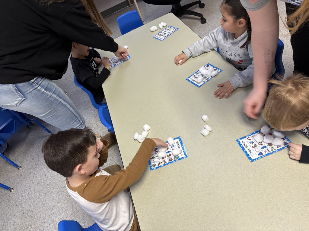 BOCES doing activites in the PreK classroom