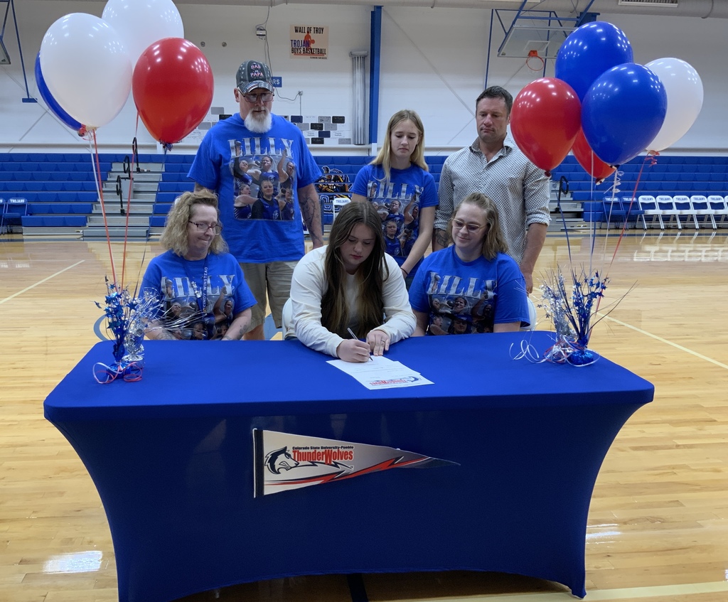 HS Senior signs with CSU Pueblo Pics 