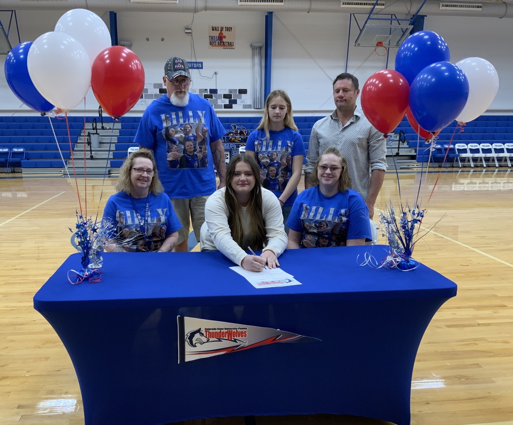 HS Senior signs with CSU Pueblo Pics 