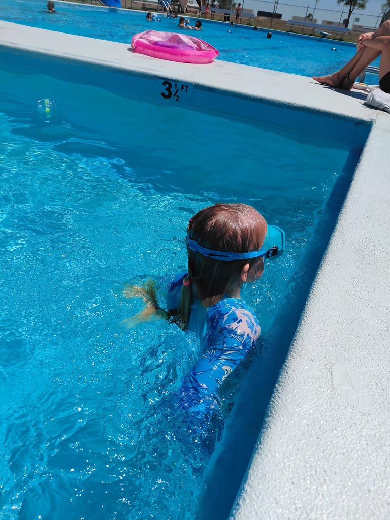 Daycare pics at swimming poos