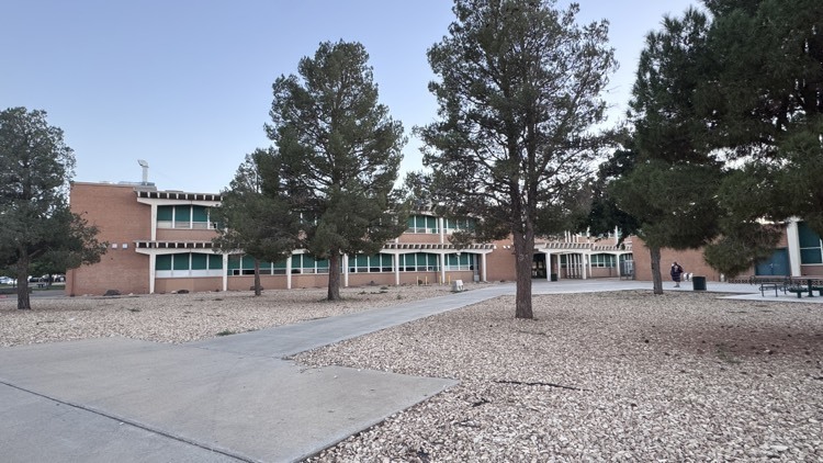 Exterior photo of Mayfield High School 