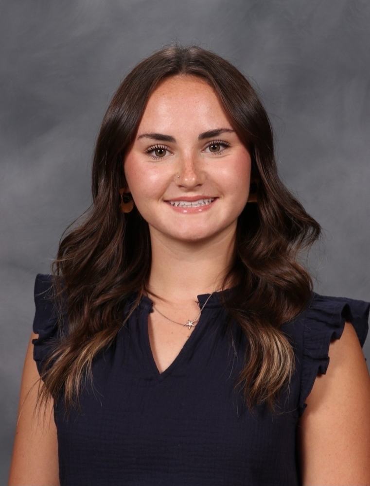 headshot of Maggie Collins