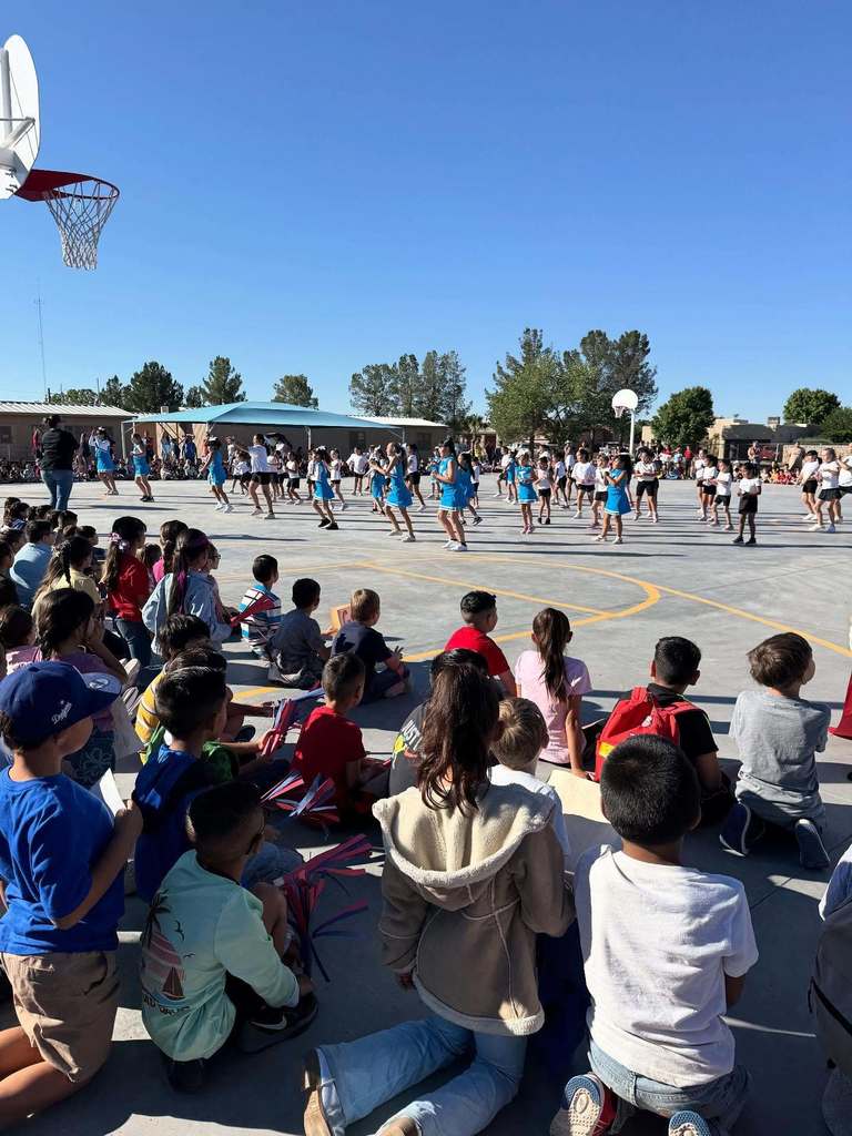Bulldog pride on the move! The Las Cruces High School Spirit Bus rolled through our elementary schools today, spreading blue & red energy, school spirit and the power of student leadership.