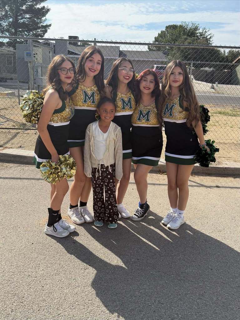 Green & Gold on the move! 💚💛 Mayfield Feeder Pattern Frenzy spirit parades bringing all the energy today at East Picacho, Doña Ana, Columbia, Jornada, Fairacres, McArthur, and Alameda Elementary Schools! 