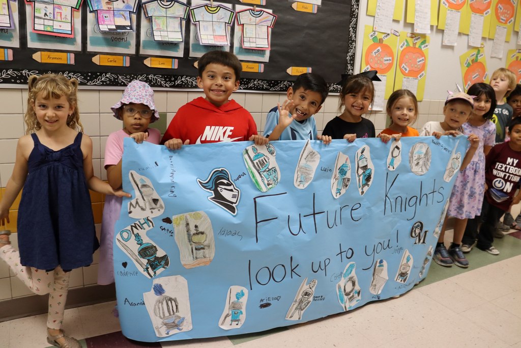 OMHS Feeder Pattern Frenzy Spirit Bus Takes Over Sonoma Elementary! 
