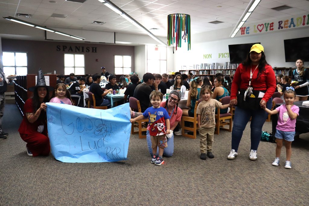 OMHS Feeder Pattern Frenzy Spirit Bus Takes Over Sonoma Elementary! 