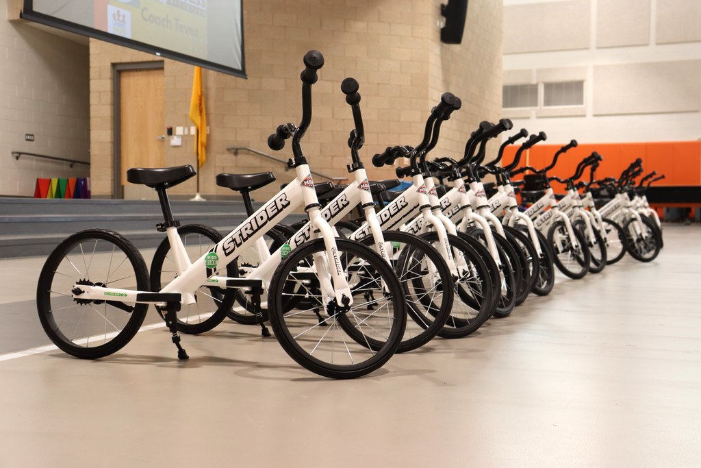 Today, Yamaha and Las Cruces Motorsports delivered 24 Strider bikes to Fairacres Elementary for their kindergarten PE program, thanks to the “All Kids Bike” initiative.