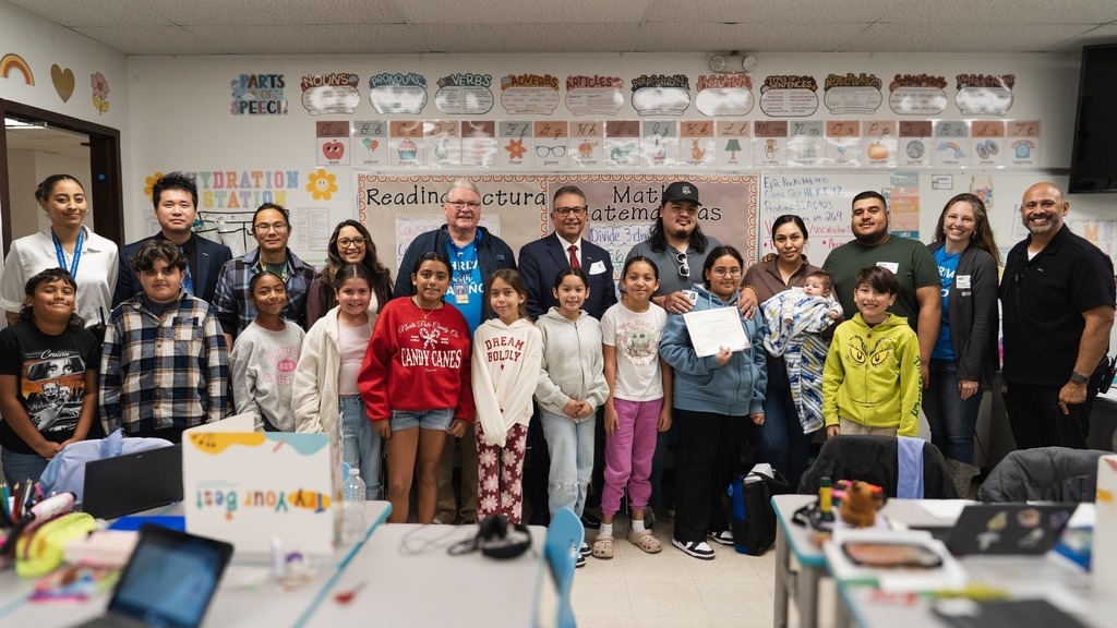 The City of Las Cruces and Las Cruces Public Schools celebrated another group of amazing students who show kindness, respect, and cariño every single day!