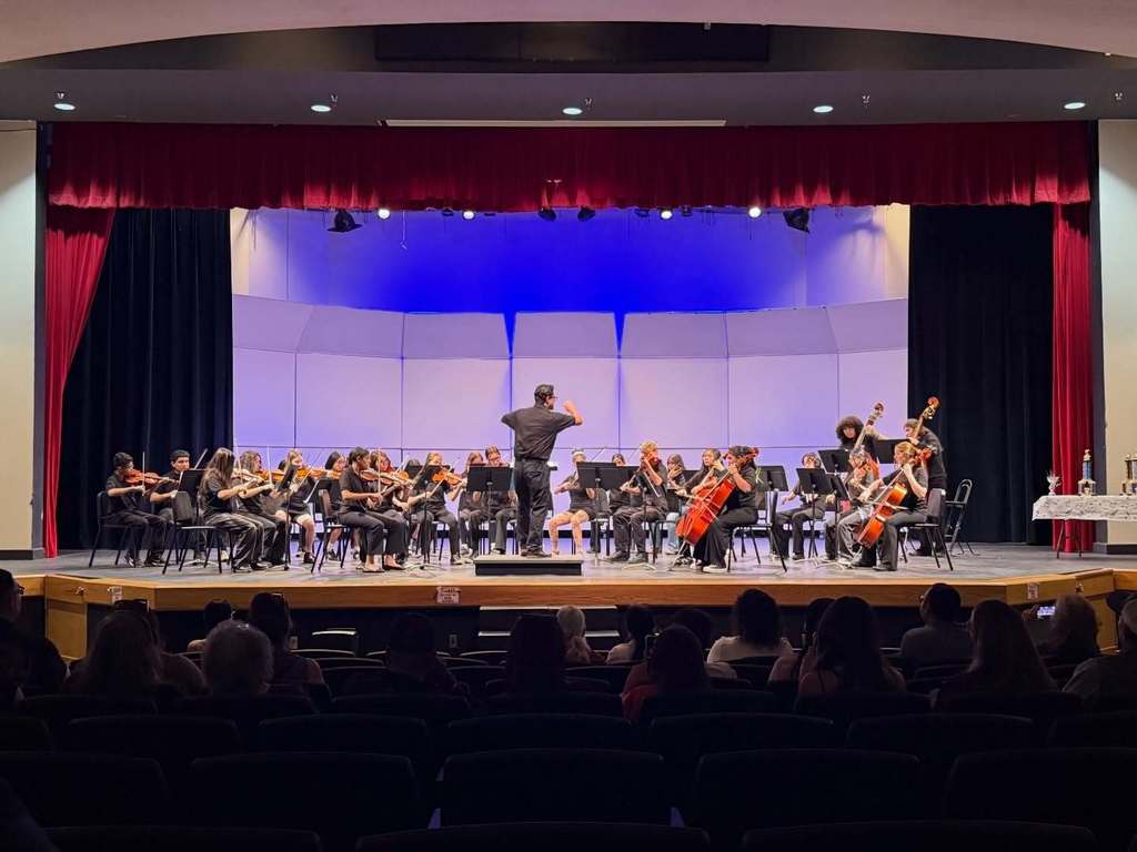 Congratulations to all of our orchestra students and teachers who travelled over the weekend to the first annual La Cueva HS Bear Classic String Invitational! 