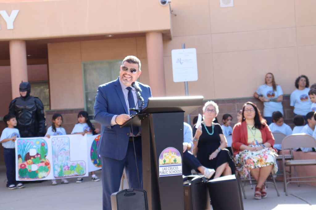A new name calls for a celebration and this morning, Desert Bloom Elementary School celebrated its new chapter with plenty of superhero spirit!
