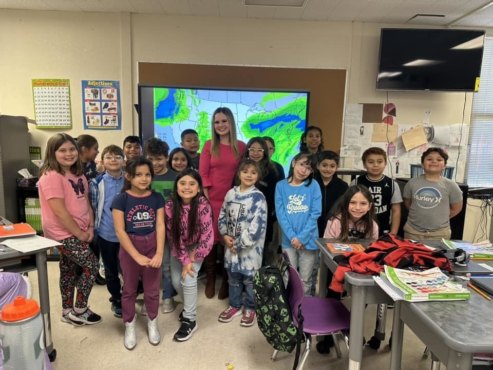 Hermosa students got a special visit from KFOX 14 meteorologist  Hannah Fresquez this morning (voted best meteorologist for EP City Magazine!).  Thank you for giving our students your time Hannah, and for sharing all about your job!