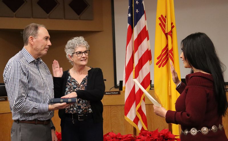 LCPS Board of Education Members Take Oath for New Terms