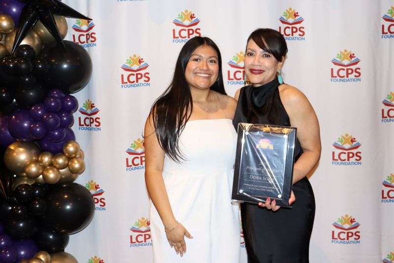 Las Cruces Public Schools Celebrates Excellence and Honors 2026 District Award Winners 