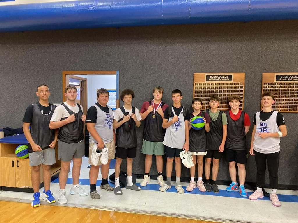 group of kids smiling in group photo