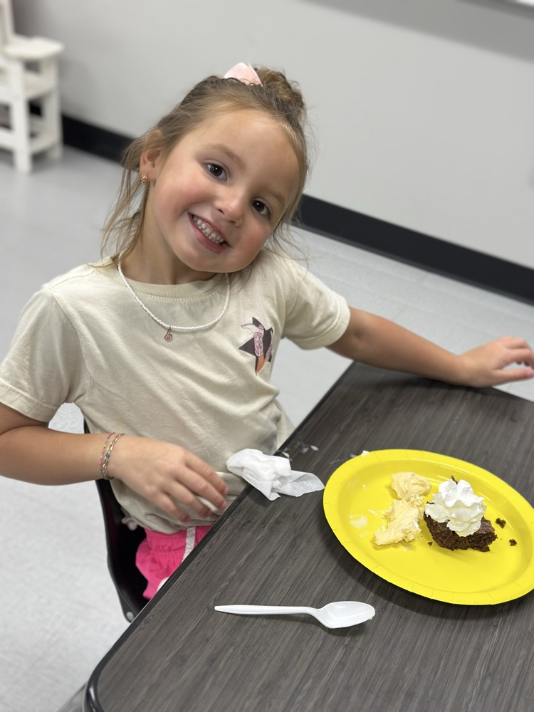 It only took Mrs. Fortner’s class 30 days to earn one dozen Brownie points (compliments in the hallway)! Today they celebrated with brownies and ice cream!