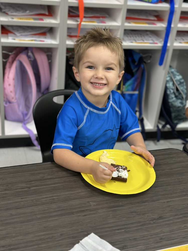 It only took Mrs. Fortner’s class 30 days to earn one dozen Brownie points (compliments in the hallway)! Today they celebrated with brownies and ice cream!