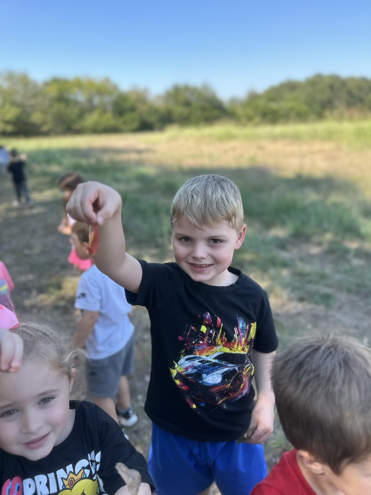 After learning about fall, Mrs. Fortner’s Pre-K class went on a leave hunt today, looking for beautiful fall colors!