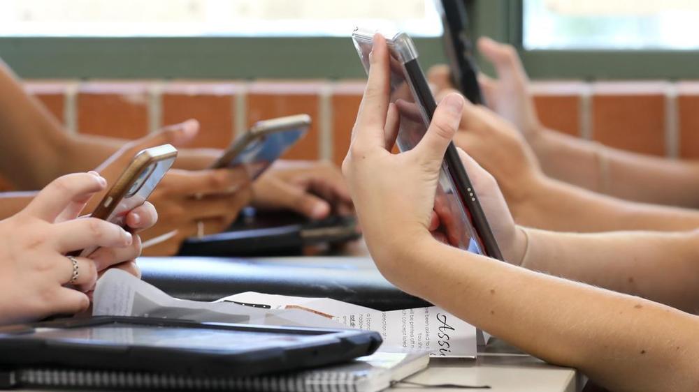 Students on cell phones