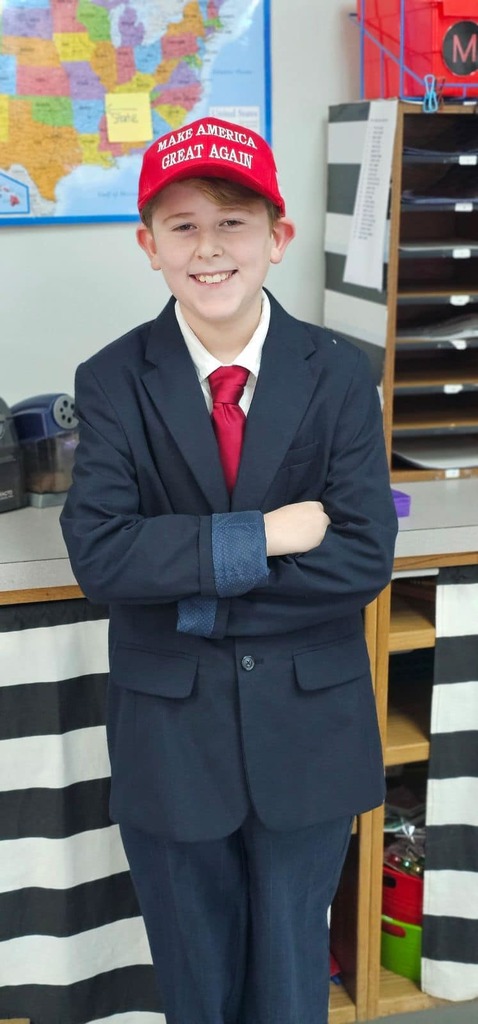 Red Ribbon Week Day 1: Dress as your favorite celebrity.