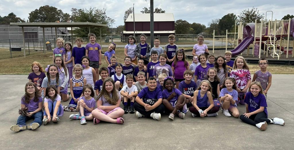 Red Ribbon Week Day 2: Grade Color Battle