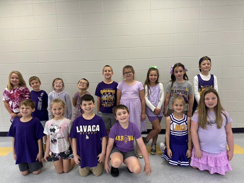 Red Ribbon Week Day 2: Grade Color Battle