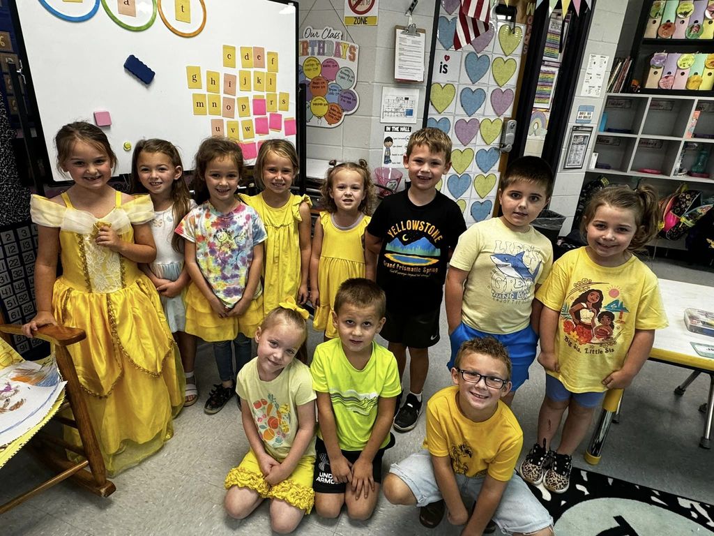 Red Ribbon Week Day 2: Grade Color Battle