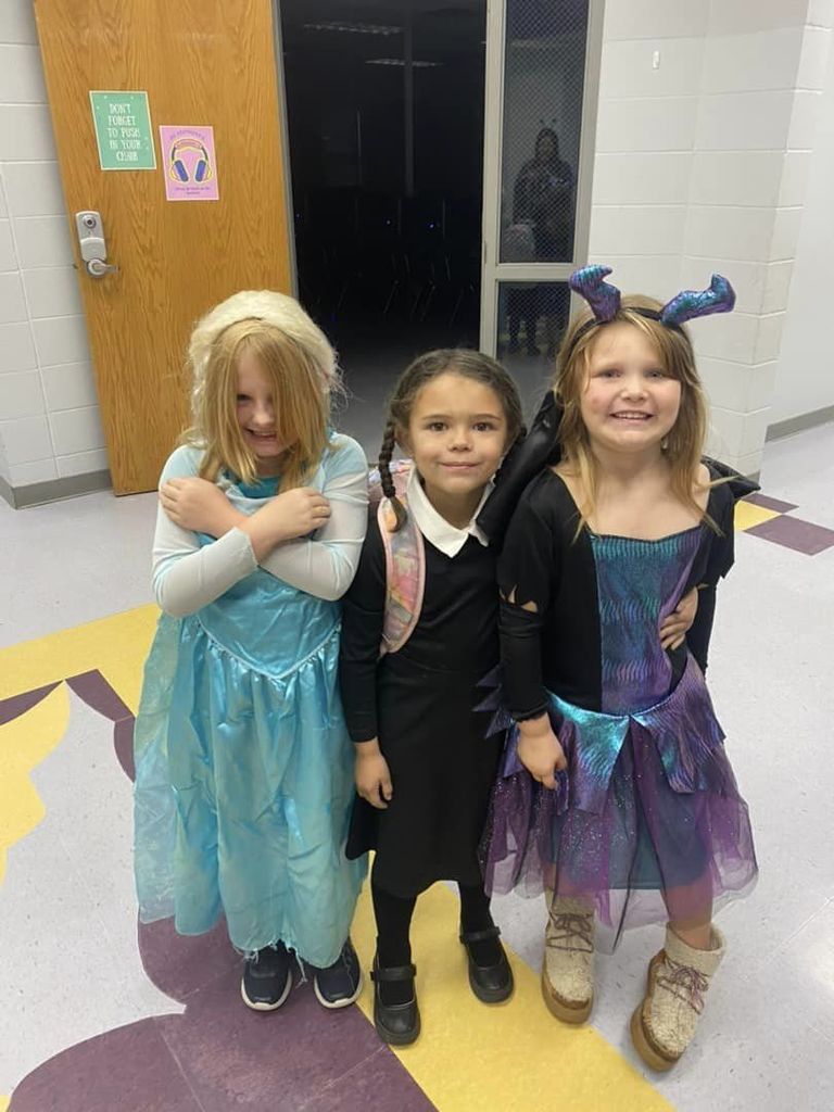 Red Ribbon Week: Day 4 Scare away the bad stuff!