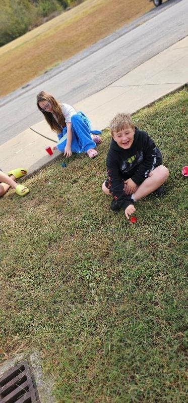 Our 4th grade Arrows had a fun and exciting time with their science project.