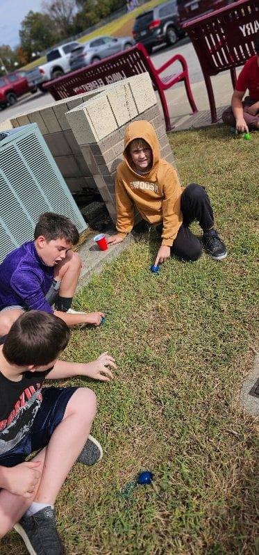 Our 4th grade Arrows had a fun and exciting time with their science project.