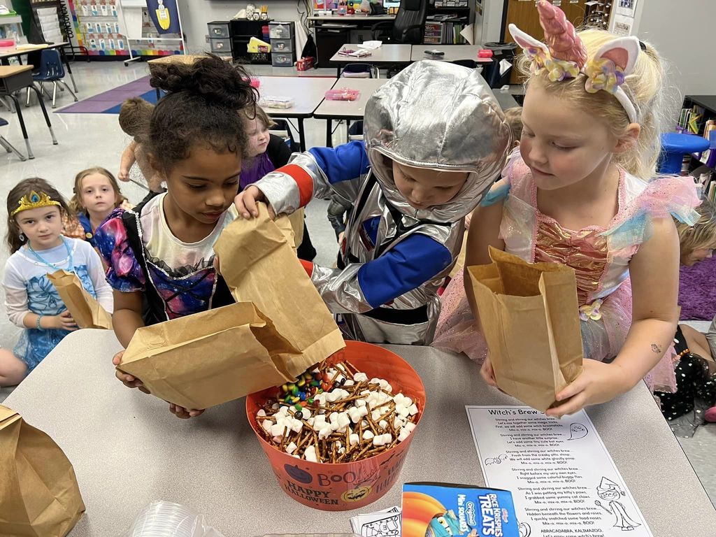 Mrs. Sotherland’s class followed steps to make some witches brew in their costumes today!