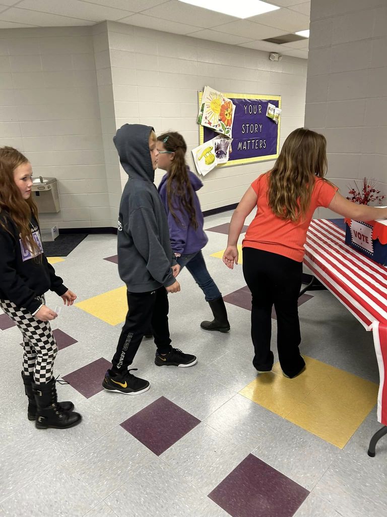 LES finished casting their votes today in our mock election. 🇺🇸