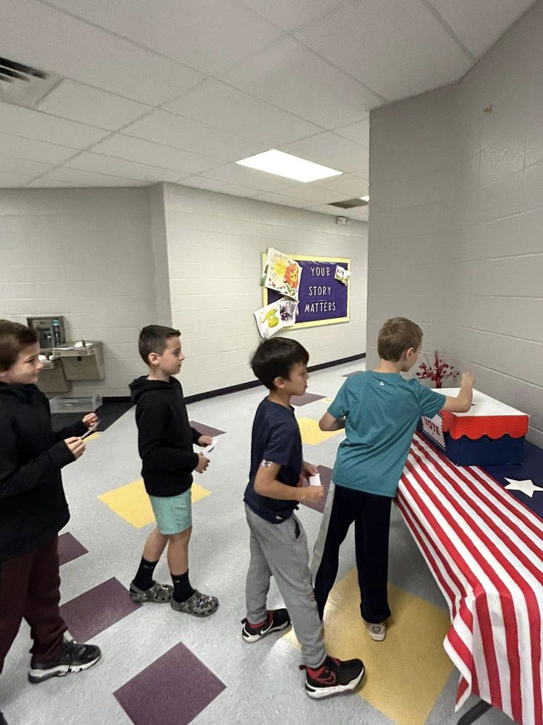 LES finished casting their votes today in our mock election. 🇺🇸