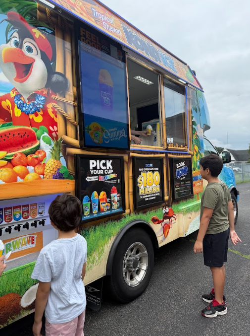Students by Kona Ice truck
