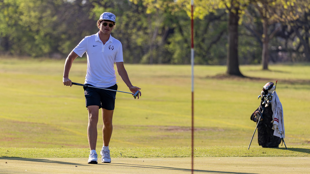 MHS Golf Lines up Put at home invite