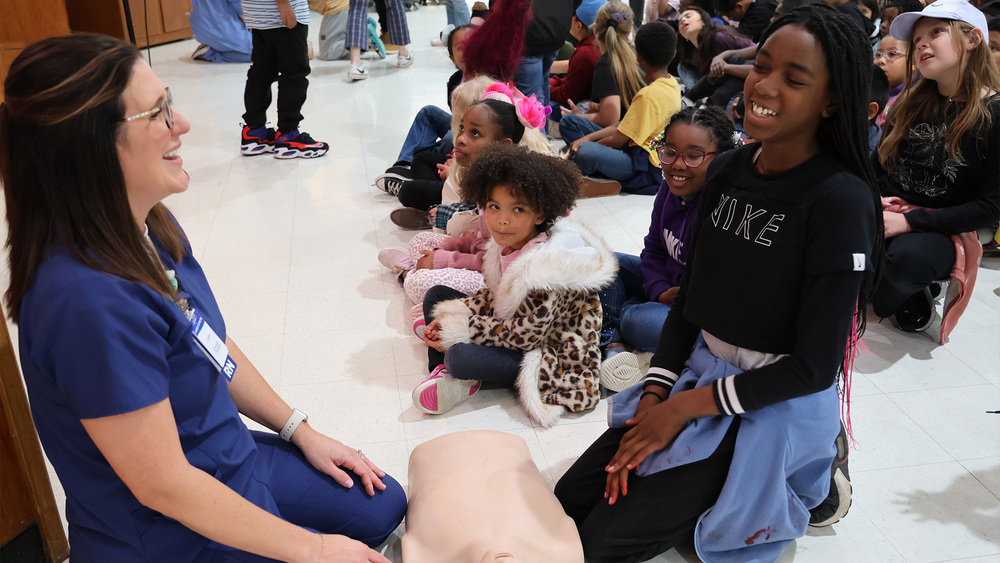 Eisenhower Elementary Students Learn FUNfirst Aid Lawton Public Schools