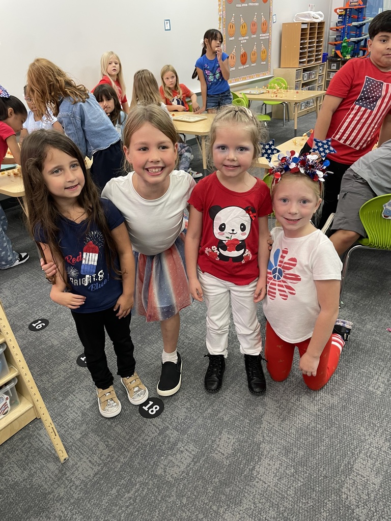 🍎✨ Mrs. Floersch’s Kindergarteners and Ms. Eischens’ Second Graders are officially classroom buddies this year! Each month, our classes will come together for a fun activity where the second graders get to shine as leaders.  This month, we kicked things off by building apple towers, listening to a story, and tasting all kinds of delicious apples. The kids had a blast, and we can’t wait to see what next month’s buddy activity brings! 💕  Thank you parents for all your donations! We appreciate you!