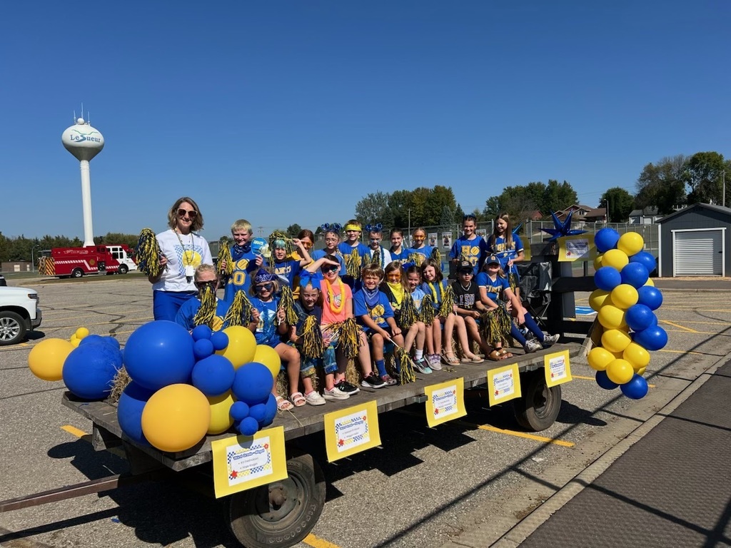 LSH Elementary Student Council sure knows how to show school spirit! Students had a blast riding in the parade and represented LSH well.