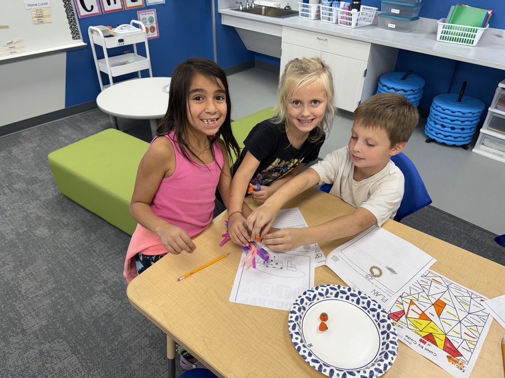 Ms.Teachout’s class read the book Room on the Broom by Julia Donaldson and created the witches broom as a STEM activity.