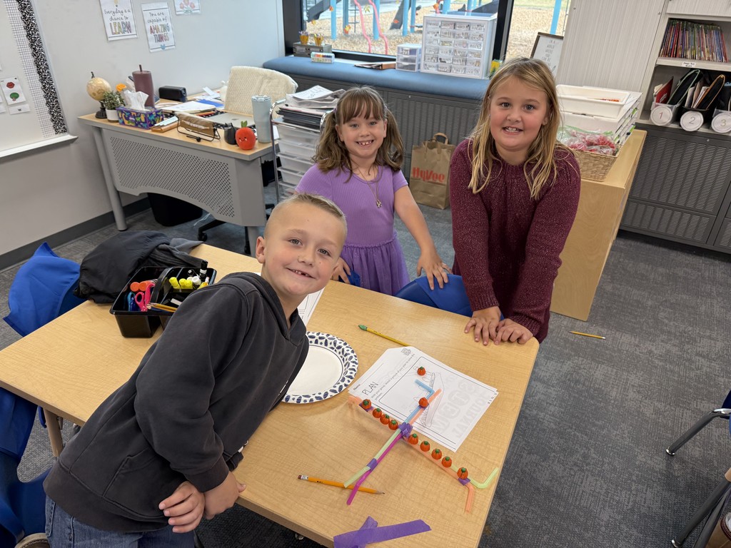 Ms.Teachout’s class read the book Room on the Broom by Julia Donaldson and created the witches broom as a STEM activity.