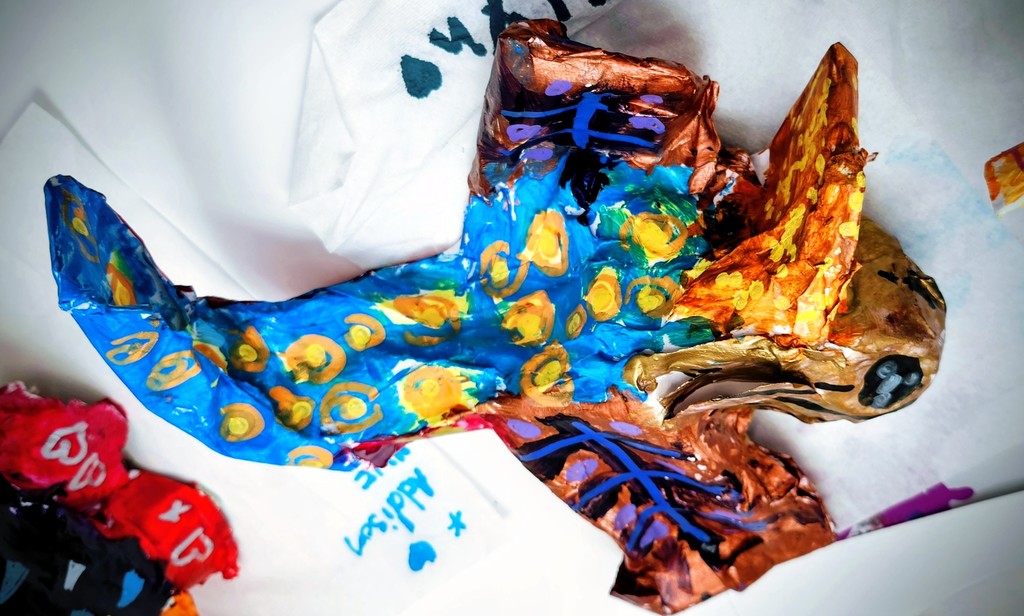 Students are doing an incredible job patterning their imaginary animal sculptures inspired by Mexican alebrijes. 