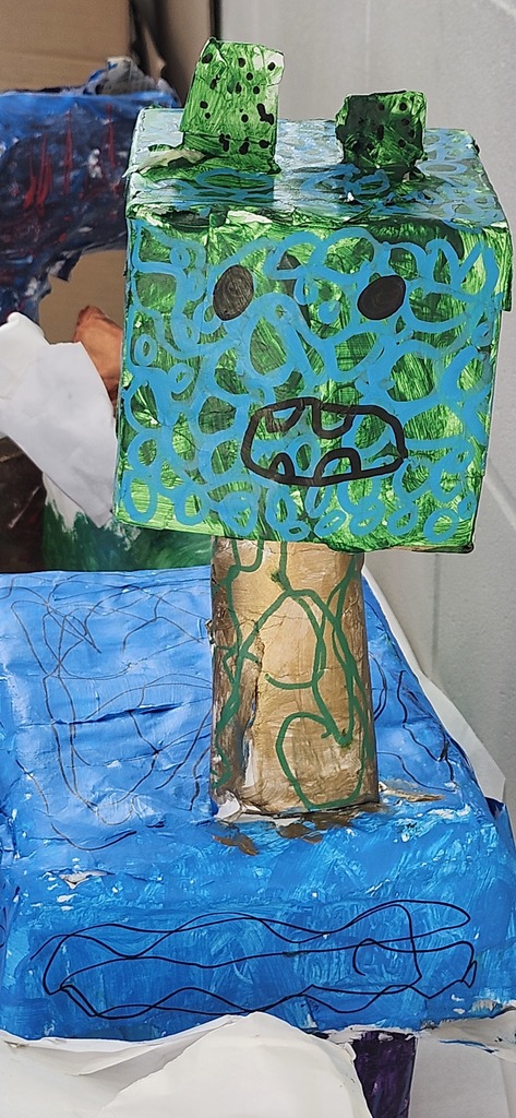 Students are doing an incredible job patterning their imaginary animal sculptures inspired by Mexican alebrijes. 