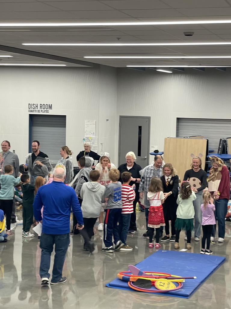 🎉 What a fun day at LSH Elementary! Our students celebrated meeting their Kind-a-thon goals by getting to silly string their teachers! 😄 A huge THANK YOU to our amazing PTO for organizing such a successful and exciting fundraiser — your hard work and creativity made it all possible! 💙 #LSHElementary #Kindathon #SchoolSpirit #ThankYouPTO