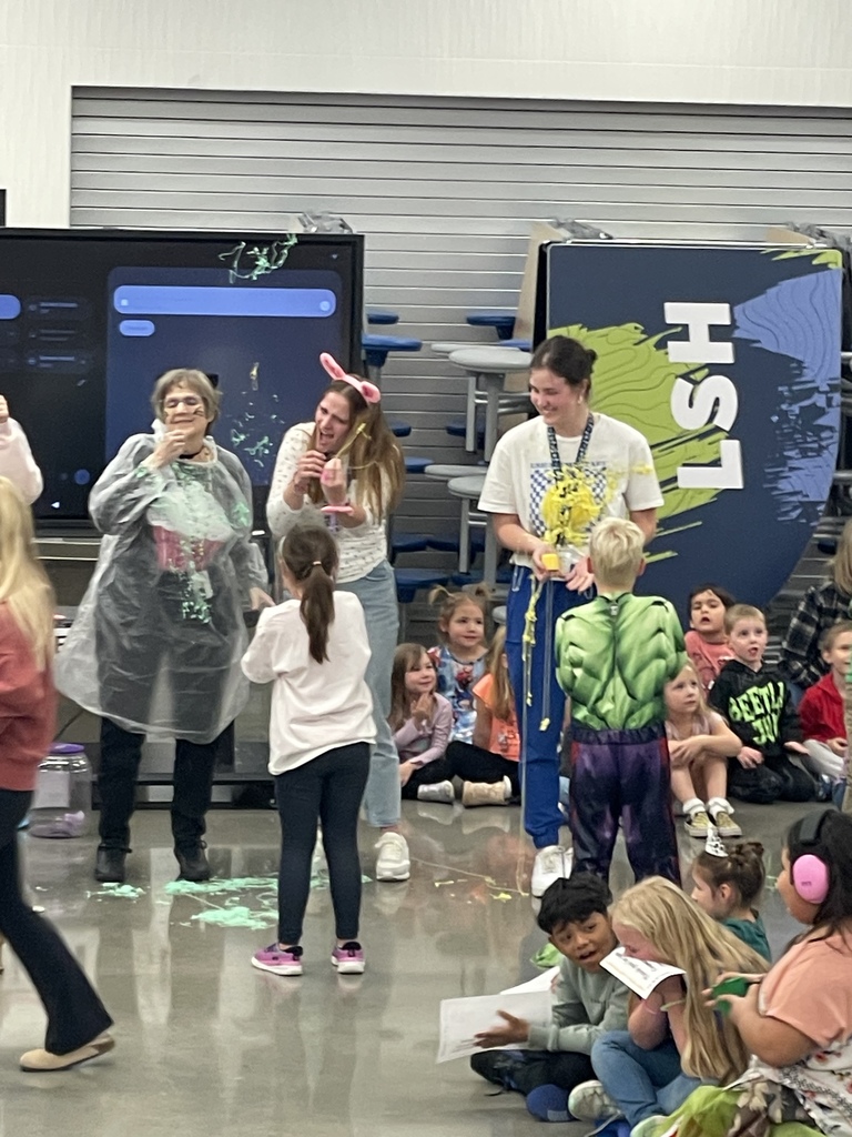 🎉 What a fun day at LSH Elementary! Our students celebrated meeting their Kind-a-thon goals by getting to silly string their teachers! 😄 A huge THANK YOU to our amazing PTO for organizing such a successful and exciting fundraiser — your hard work and creativity made it all possible! 💙 #LSHElementary #Kindathon #SchoolSpirit #ThankYouPTO