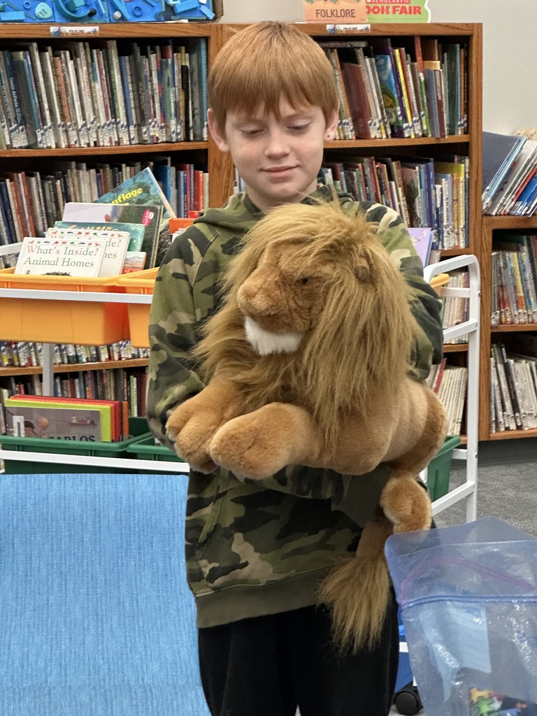 5th graders showed off their story telling skills with a visit from Ms. Nancy.