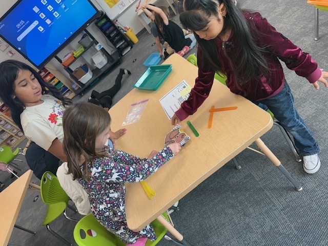 Kindergarten met with their third grade buddies today and did a Thanksgiving STEM activity. 🦃. Together, we made a blueprint for a Thanksgiving table that would fit all of our Thanksgiving day food. We constructed our design from our blueprint (and adjusted as necessary). So much fun!