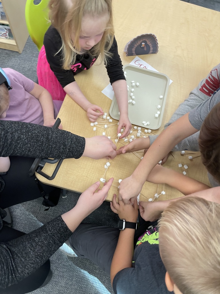 On Friday, Mrs. Floersch’s kindergarteners and Ms. Eischens’ second graders teamed up for another Buddy Day! This visit included building cages for Turkey Tom, reading Turkey in Disguise, and of course enjoying a sweet treat! It was such a wonderful experience watching our little engineers hard at work and having fun together! 🦃💛